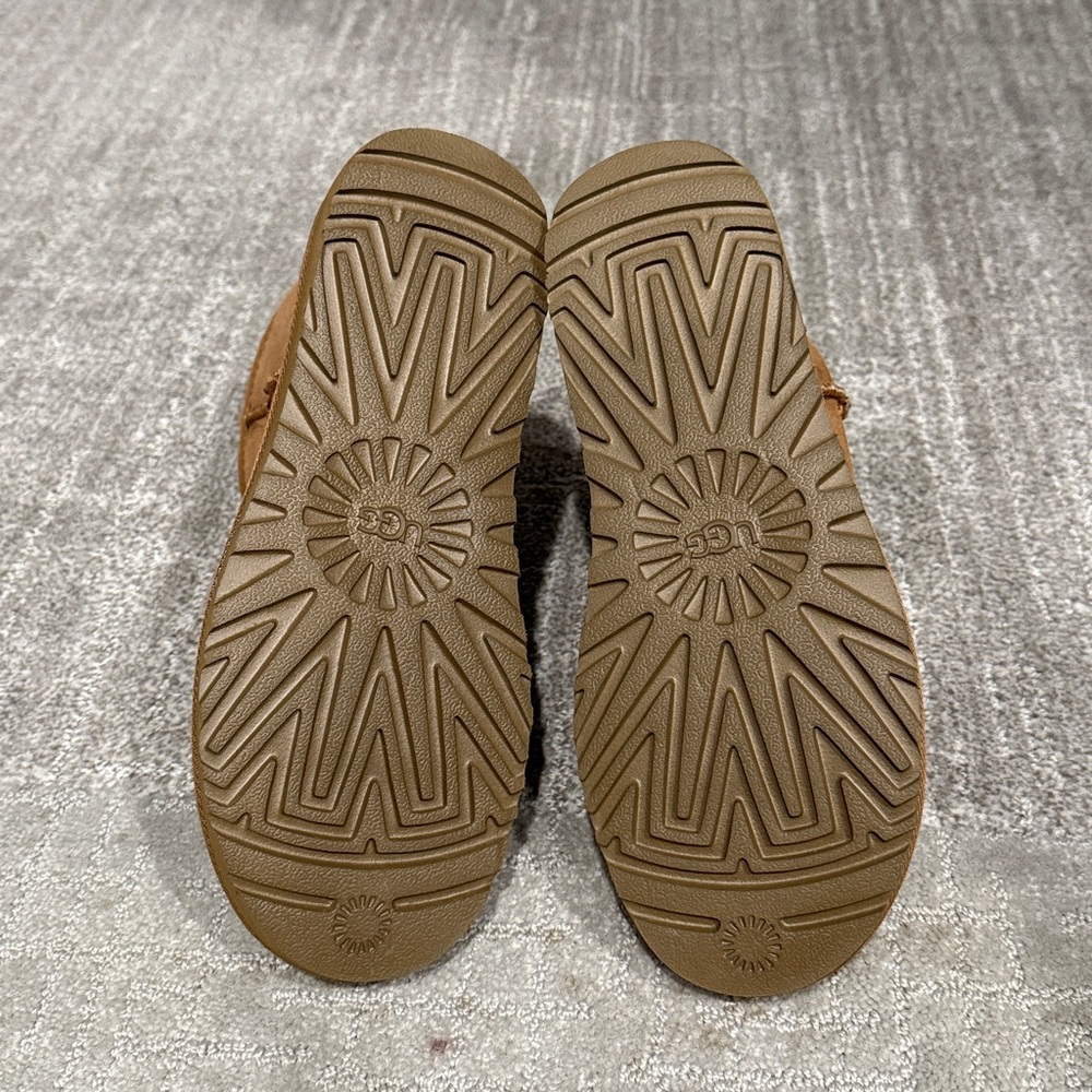 New Uggs Ugg classic mini chestnut size 6 / 37 - Picture 8 of 8